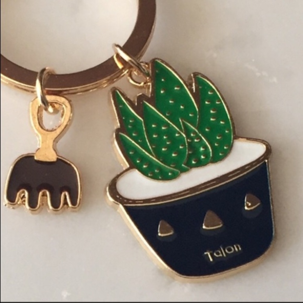 💥LAST ONE💥 Succulent Keychain - Picture 5 of 6